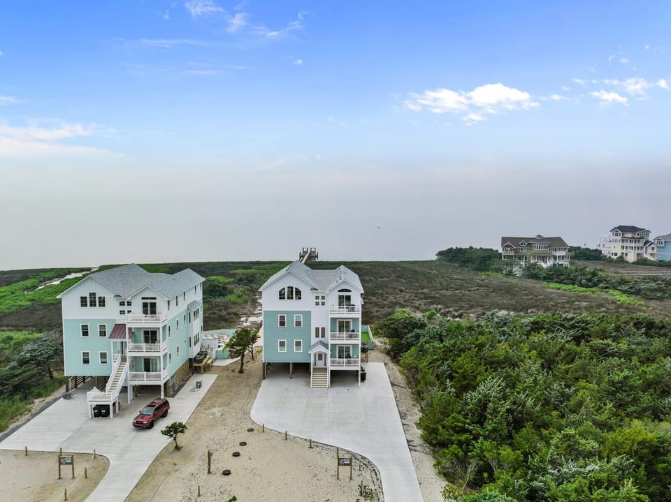 8477 - Seas the Breeze I House in Avon