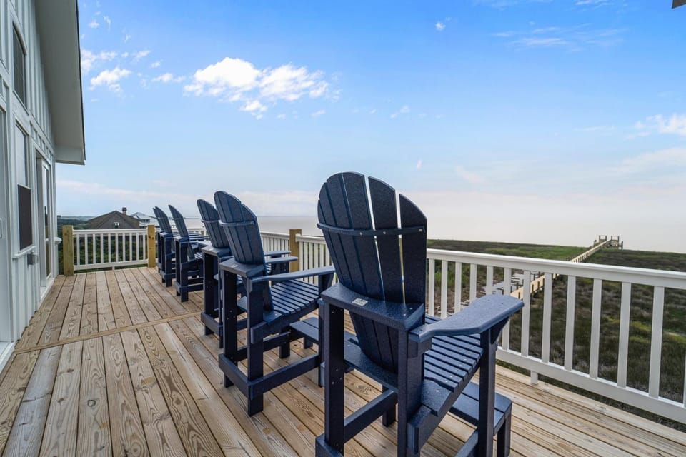 8477 - Seas the Breeze I House in Avon