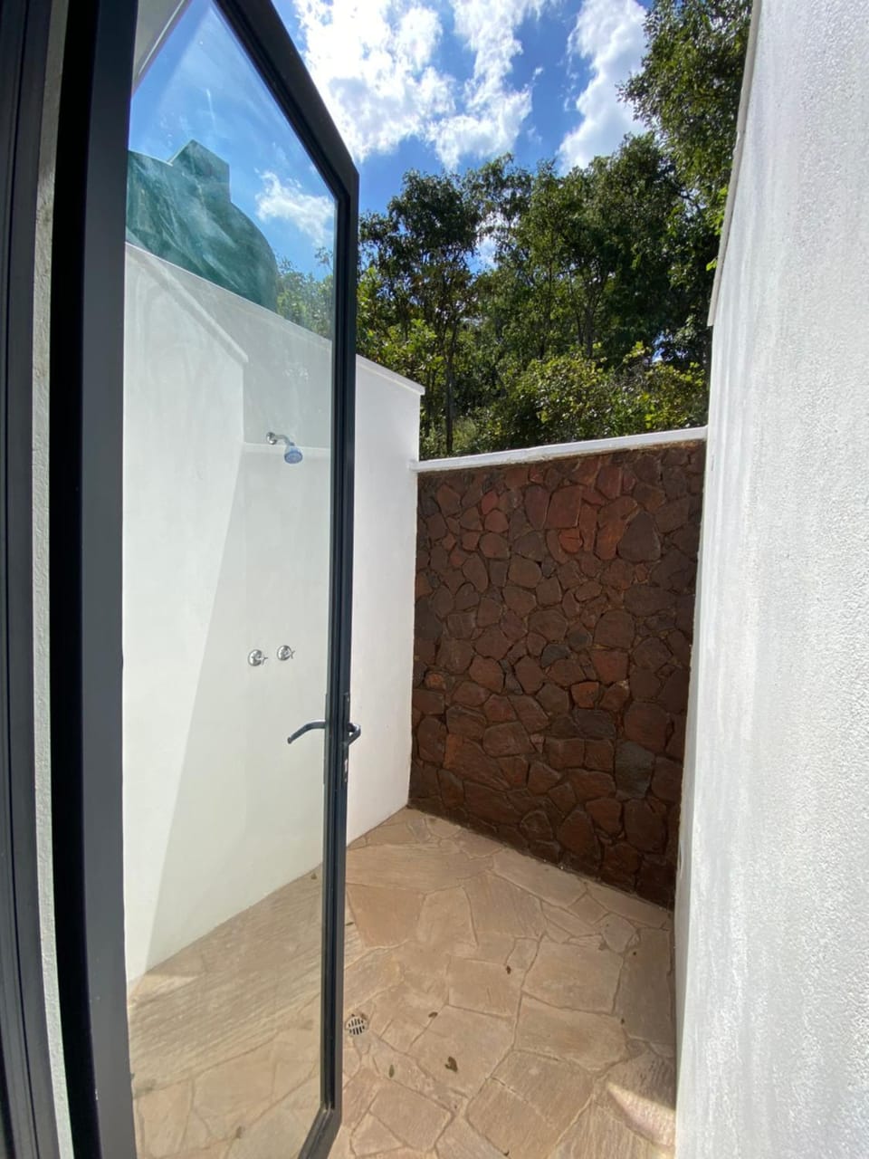 Shower, View (from property/room), Inner courtyard view