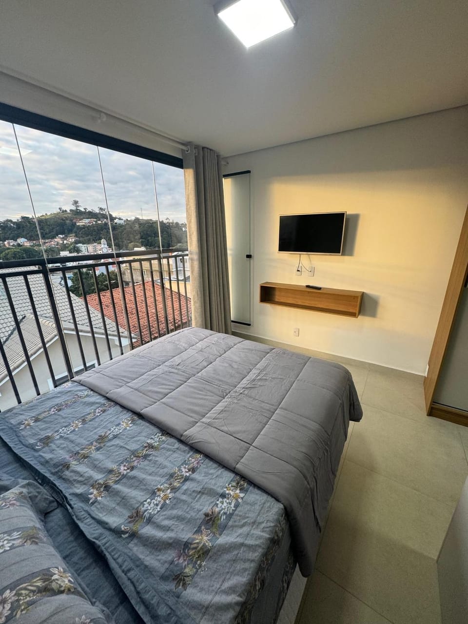 Studio lindo com ar condicionado e piscina - Bela Vita - 309 Apartment in State of São Paulo