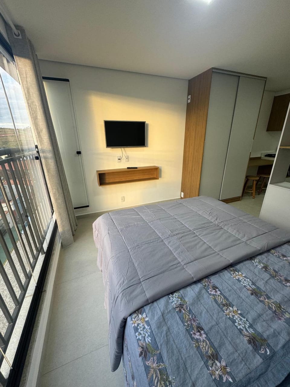 Studio lindo com ar condicionado e piscina - Bela Vita - 309 Apartment in State of São Paulo