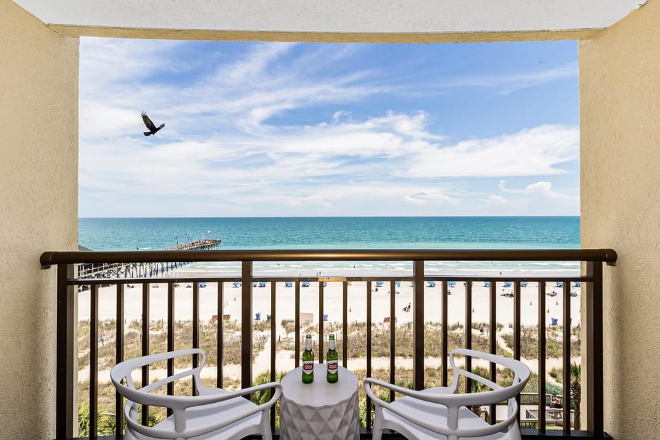 Paradis By Casanita - Oceanfront Lux Designer Suite House in Myrtle Beach
