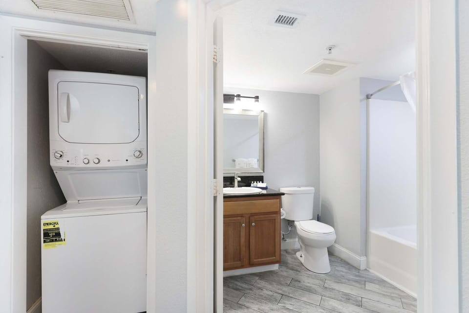 Playa Castillo by Casanita - Lux Oceanfront 3BR Suite House in Myrtle Beach