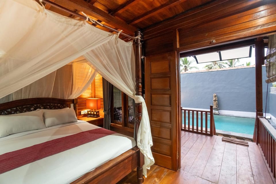 Bed, Balcony/Terrace, Photo of the whole room, Bedroom, Swimming pool