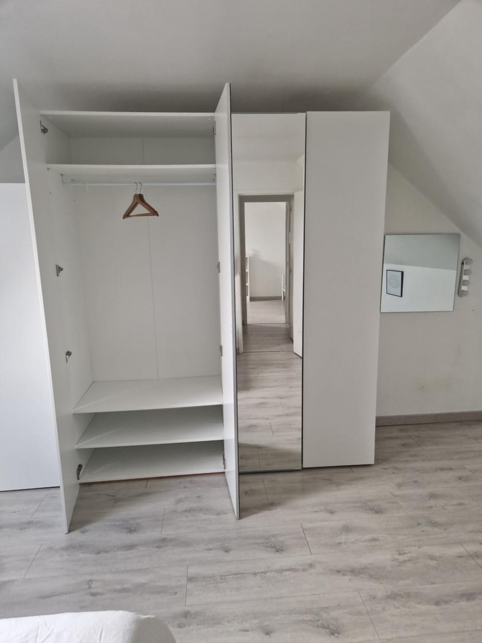 Bedroom, wardrobe