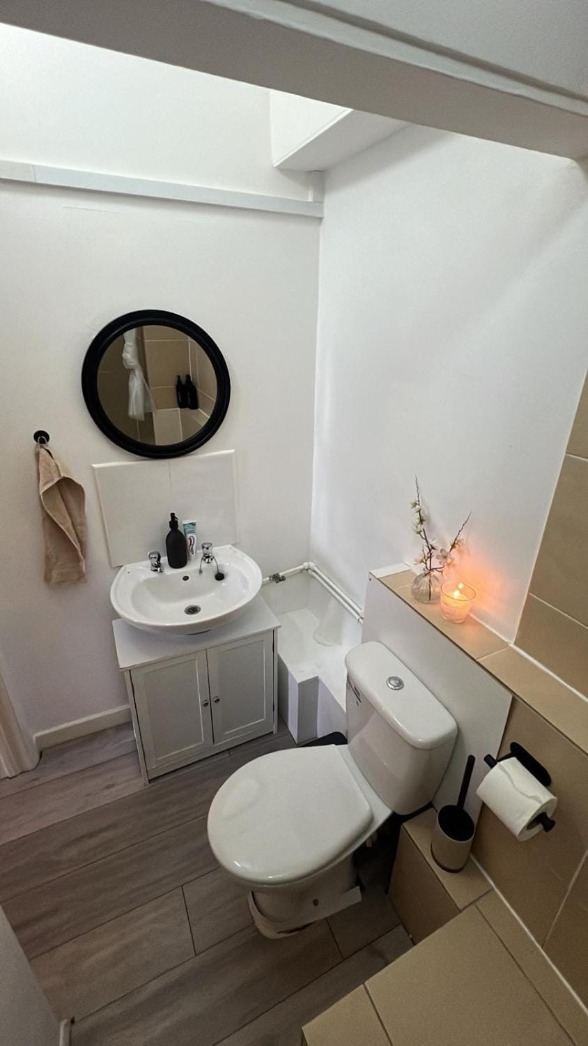 Small 1 Bed Apartment - Free Parking!!! Apartment in Sheffield