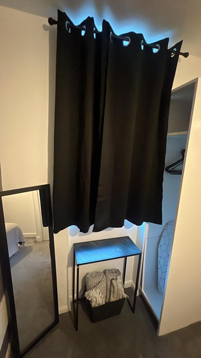 Small 1 Bed Apartment - Free Parking!!! Apartment in Sheffield