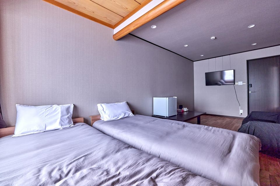 ホテル海里 Hostel in Shizuoka Prefecture