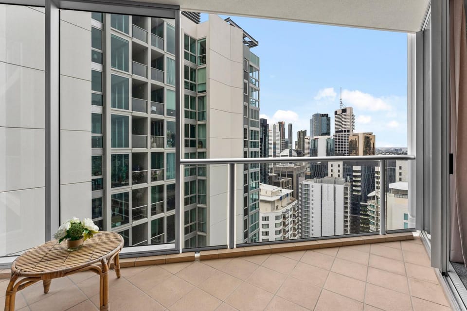 Central City Apt with King Bed, Pool, Gym and Sauna Apartment in Brisbane City