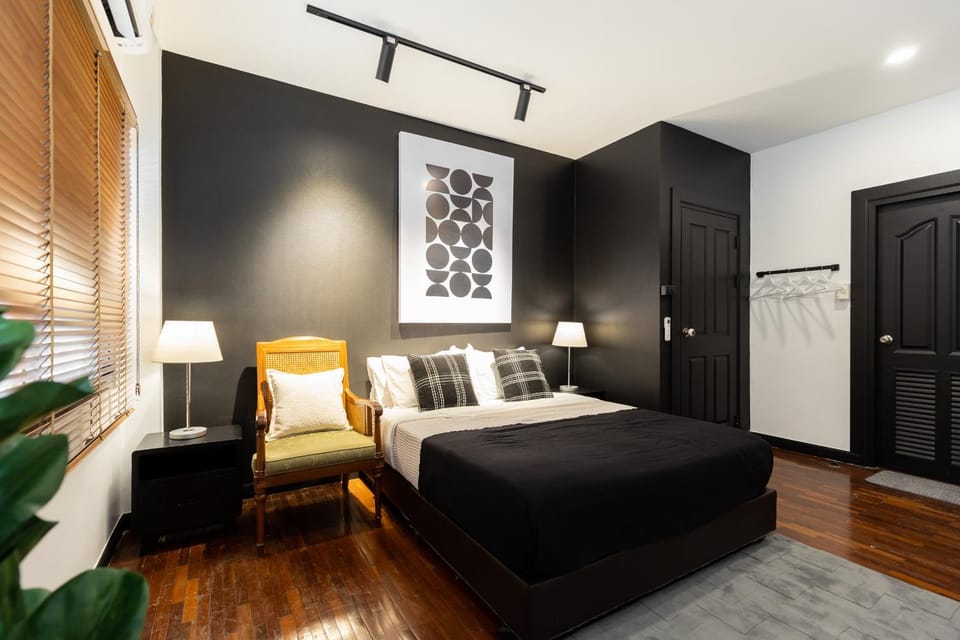 Bed, Bedroom
