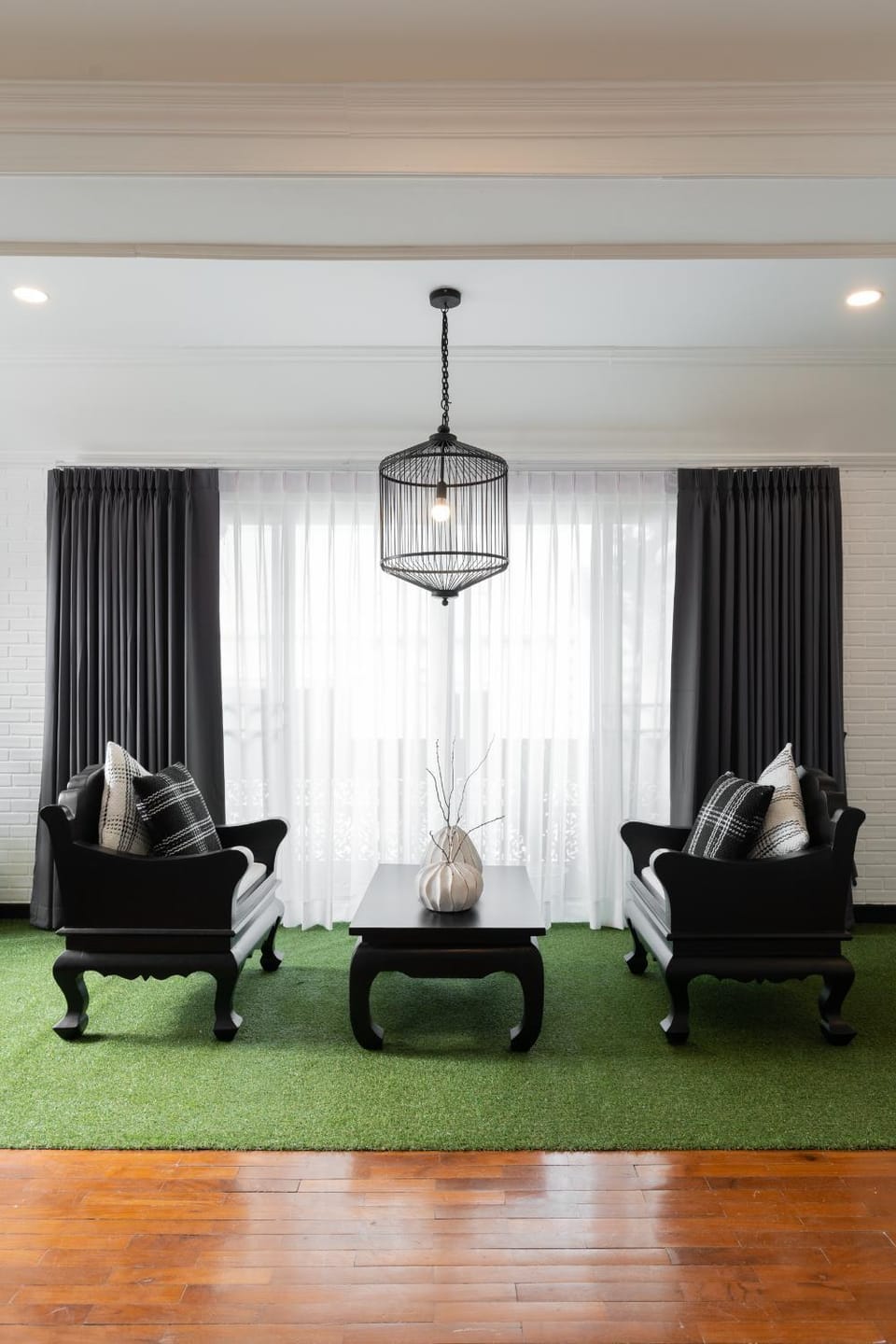 View (from property/room), Living room, Seating area