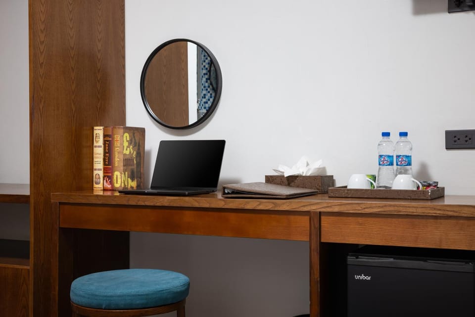 TV and multimedia, Coffee/tea facilities, Kitchen or kitchenette, hair dresser, minibar