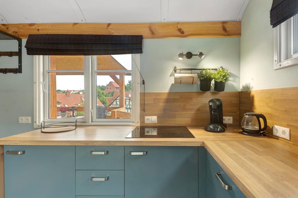 Kitchen or kitchenette, Living room