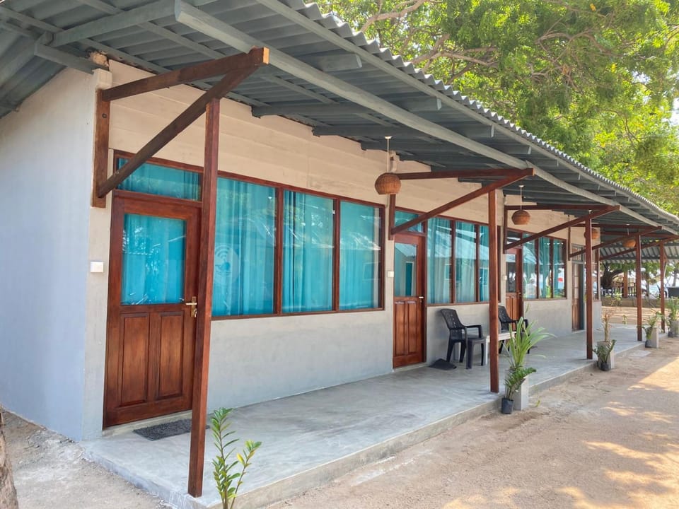 Vibration Nilaveli Bed and Breakfast in Sri Lanka