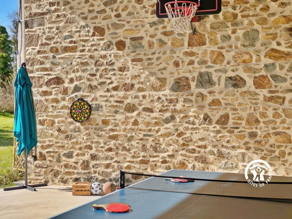 Table tennis