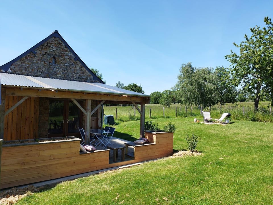 Natural landscape, Garden, Garden view, sunbed