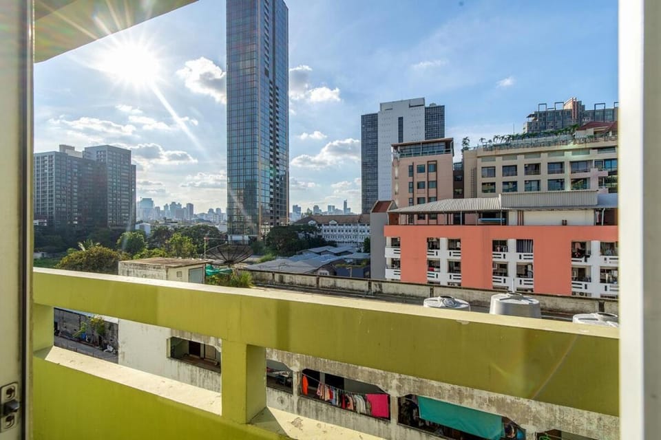 Petch Tower Ekamai Budget Serviced Apartments Apartment in Bangkok