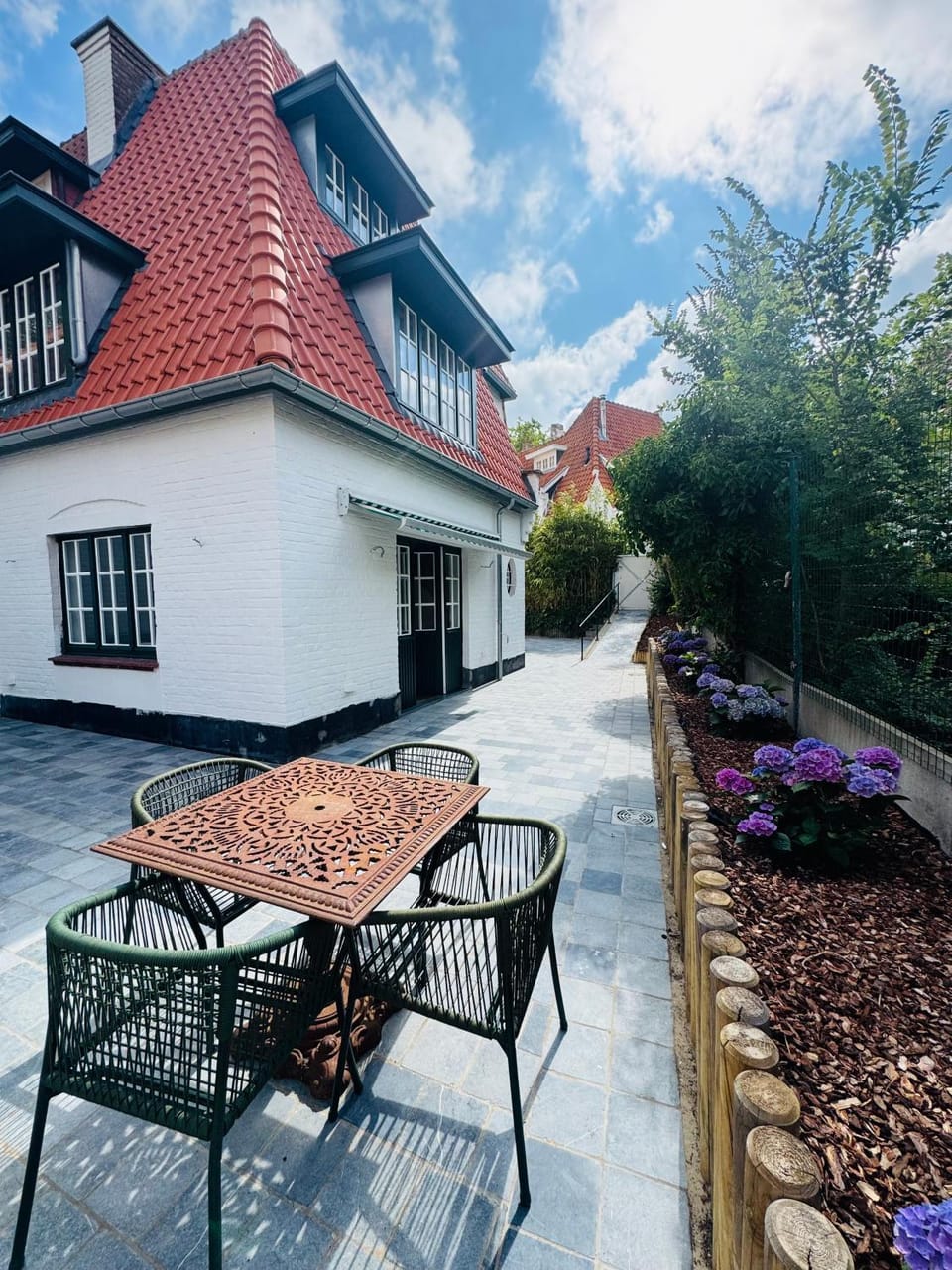 Garden, Dining area, Garden view