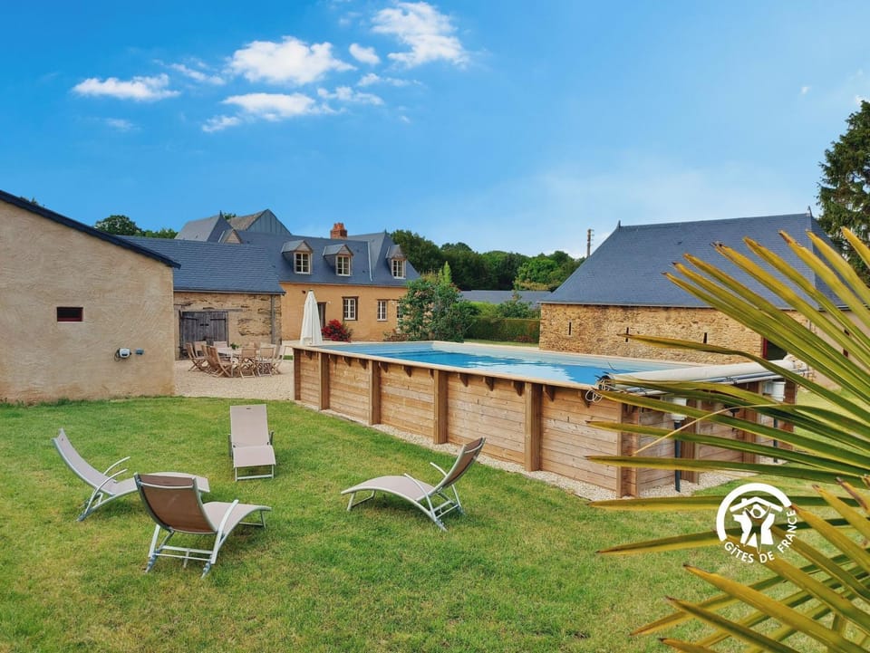 Property building, Natural landscape, Garden, Garden view, Pool view, Swimming pool, sunbed