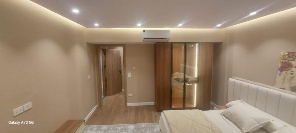 Modern 2BR in Sheikh Zayed - Prime Location studio 9 Apartment in Egypt