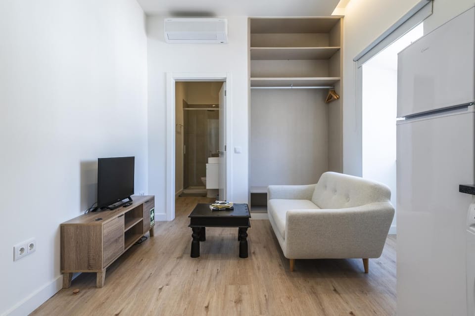 Communal lounge/ TV room, Living room