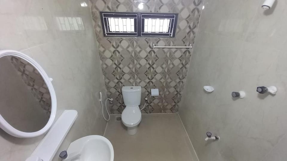 Shower, Toilet, Bathroom, bidet