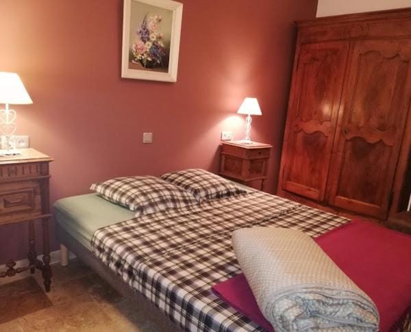 Villa Chez Nous, 8 Pers, Domaine De Ribiere House in Grospierres