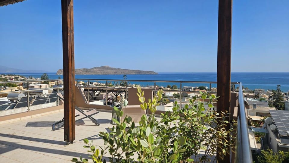 Day, Neighbourhood, Natural landscape, View (from property/room), Balcony/Terrace, City view, Mountain view, Sea view