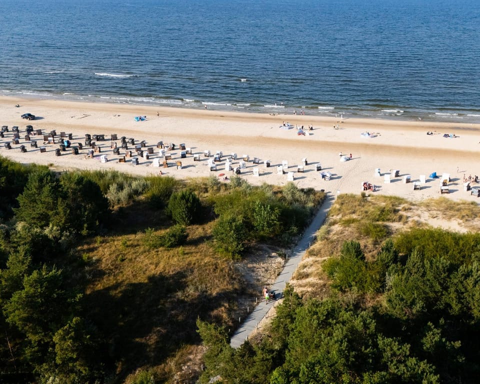 Nearby landmark, Day, Neighbourhood, Bird's eye view, Beach