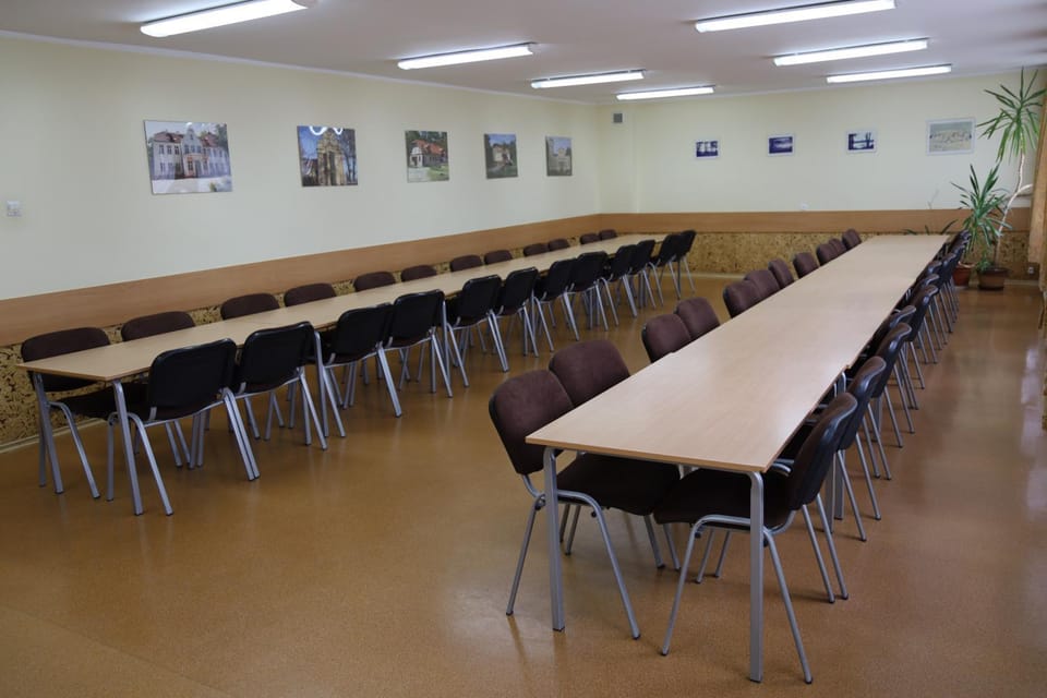Communal lounge/ TV room, Meeting/conference room, internet