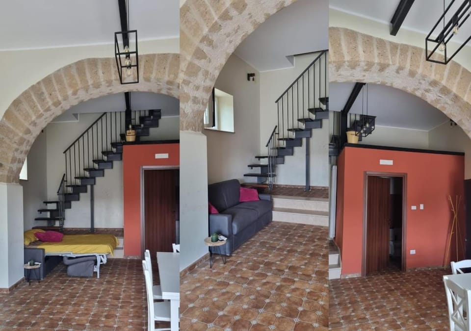 Property building, Kitchen or kitchenette, Bedroom