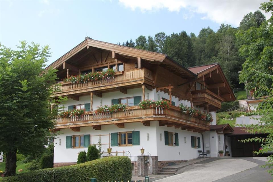 Ferienhaus Evi - Sonnbichl Apartment in Tyrol