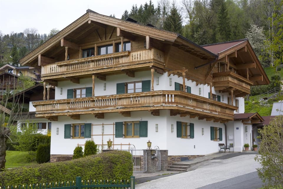 Ferienhaus Evi - Sonnbichl Apartment in Tyrol
