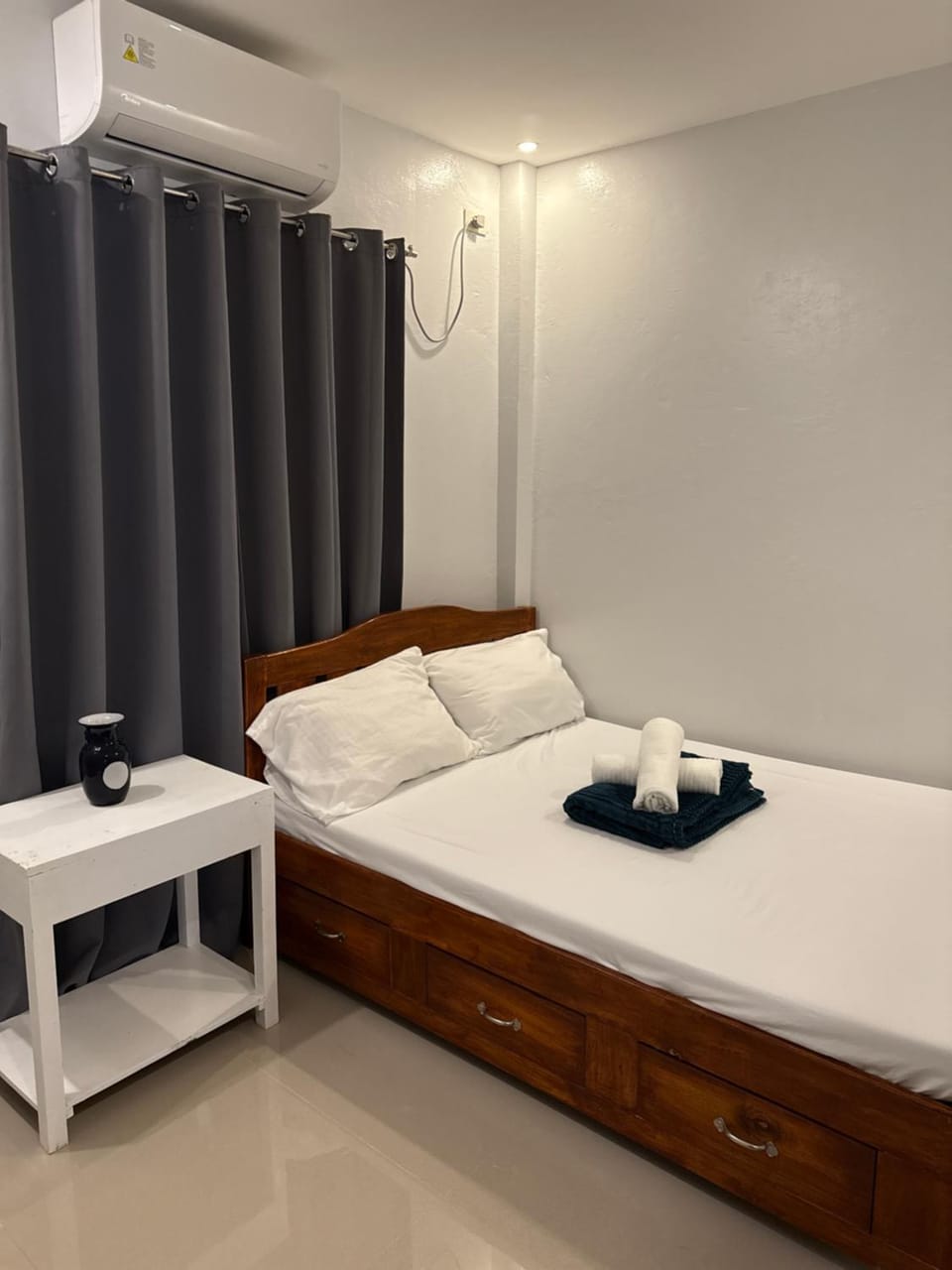 Summers Lounge Bed and Breakfast in Puerto Princesa