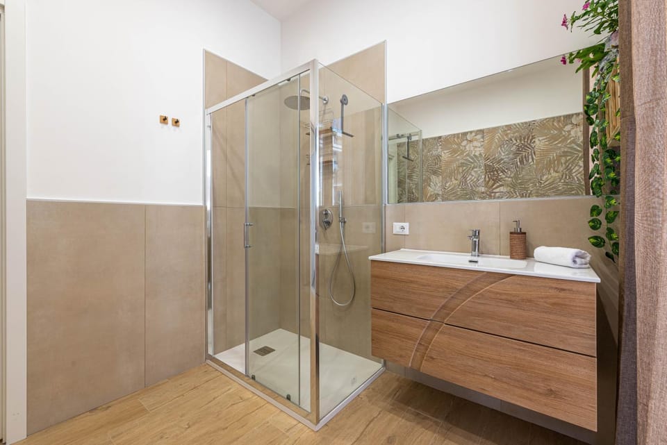 Shower, Bathroom