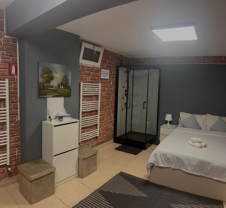 VB Studio - Bis Apartment in Bucharest