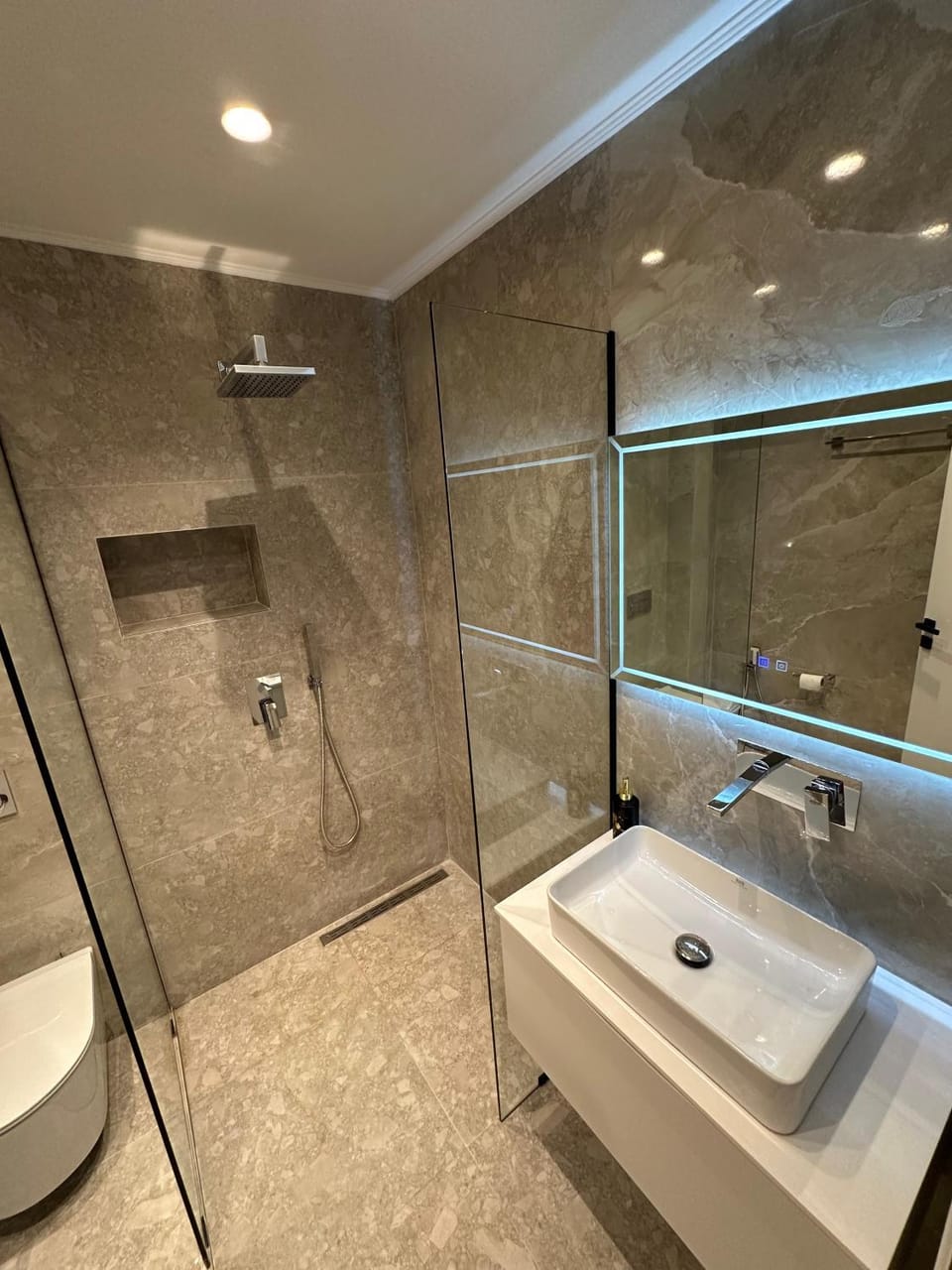 Shower, Bathroom, towels