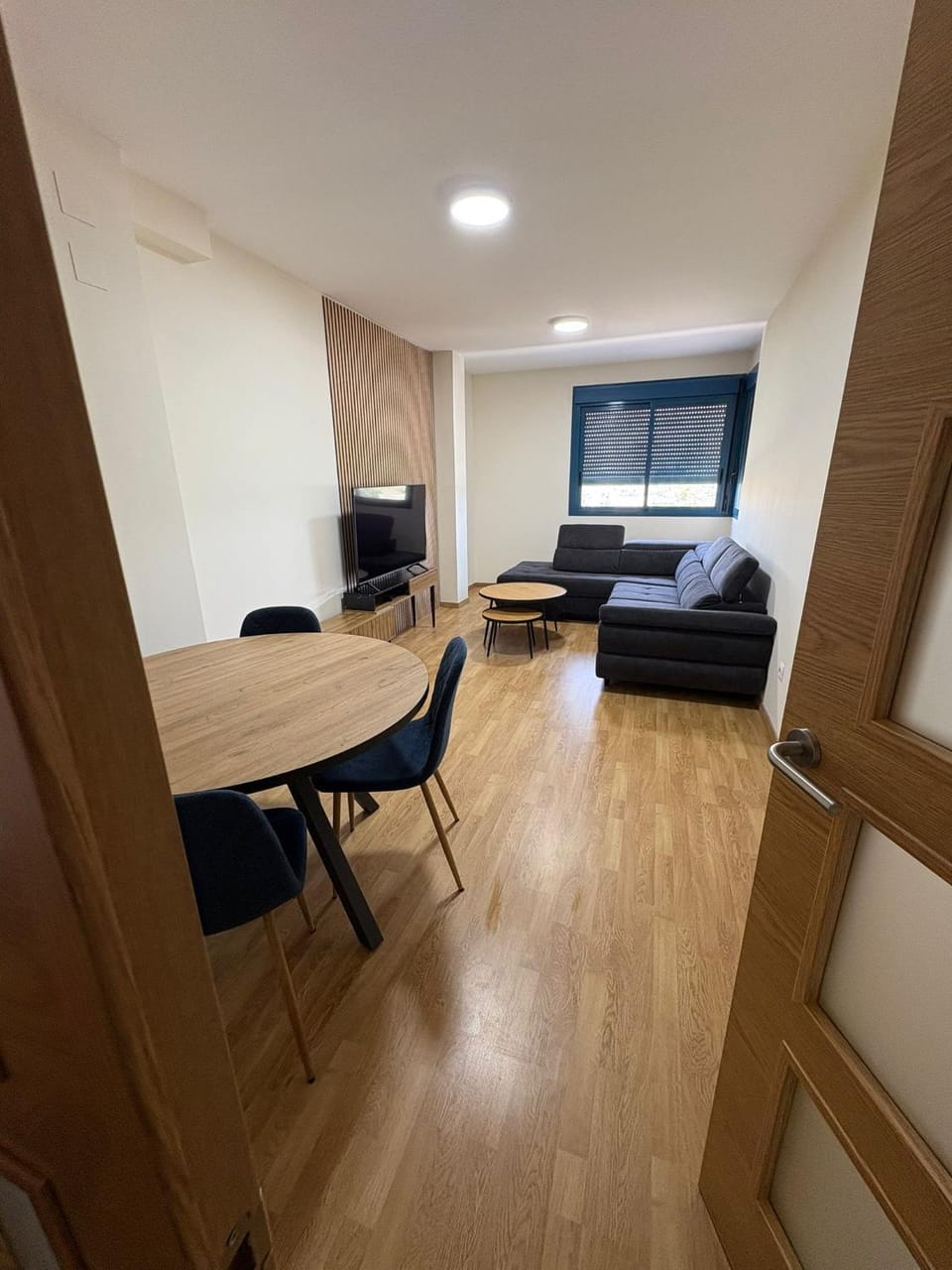 TV and multimedia, Living room, Dining area
