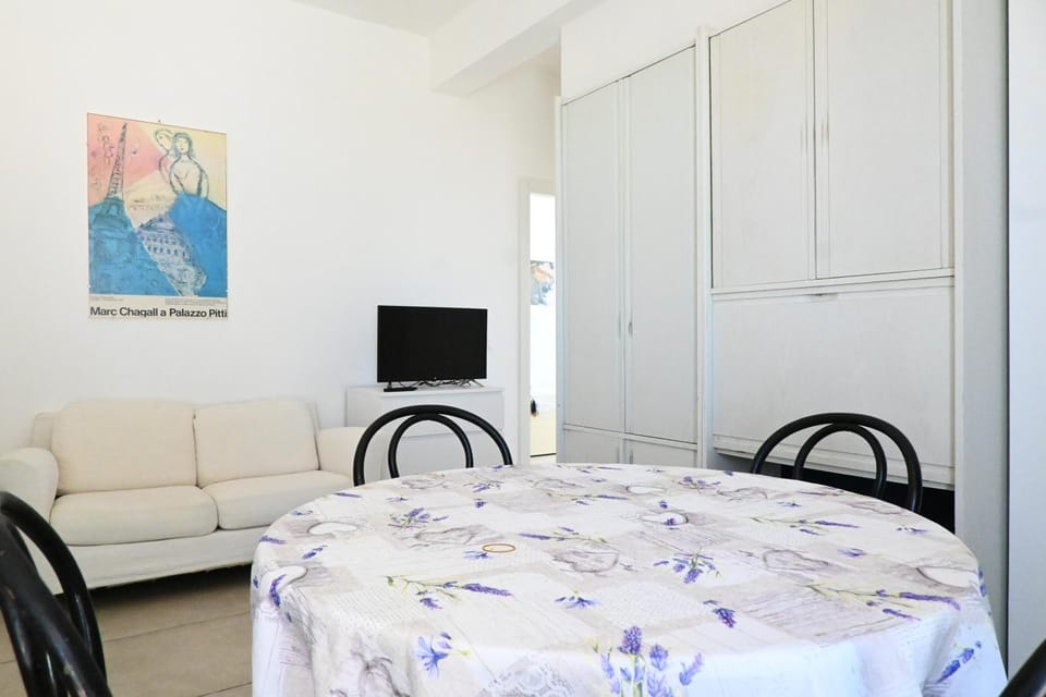 M448 - Marcelli, trilocale con terrazza e spiaggia privata Apartment in Marcelli