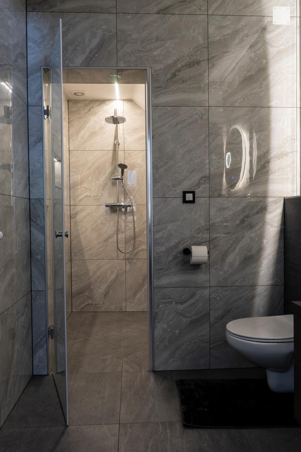 Shower, Toilet, Bathroom