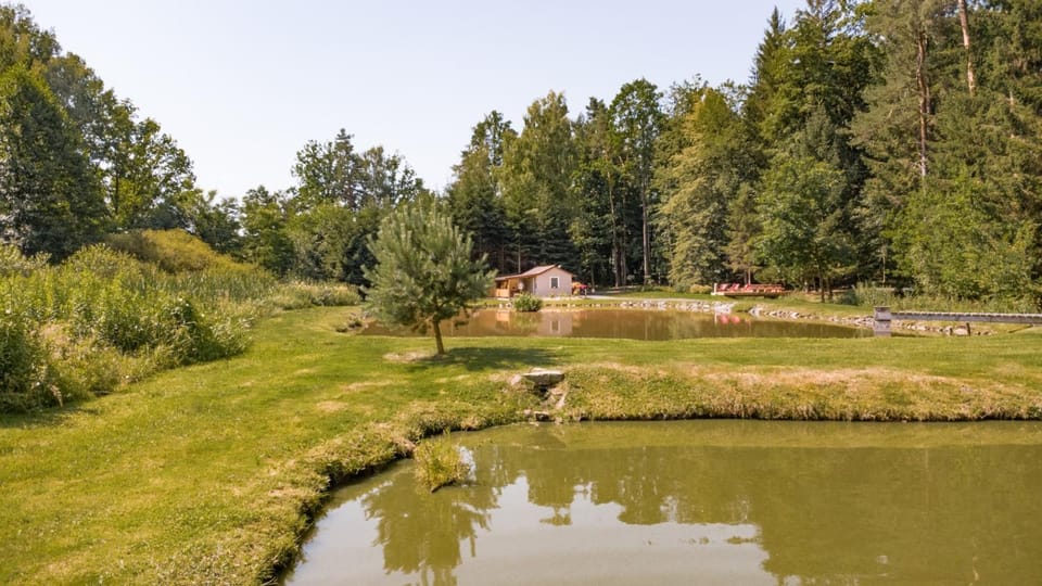 Chatka Pod Blatcem Chalet in South Bohemian Region