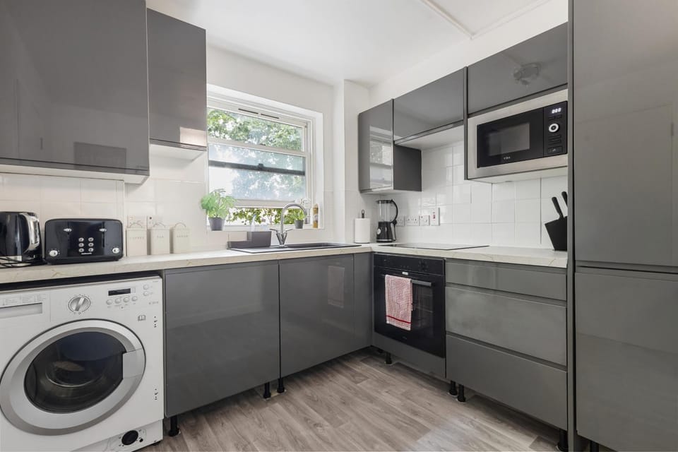 Coffee/tea facilities, Kitchen or kitchenette, dishwasher, minibar, pet friendly, toaster, washing machine, dryer