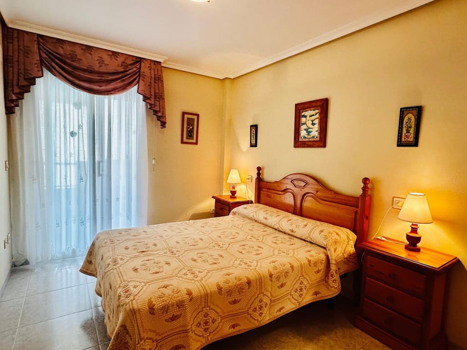 APARTAMENTO 2 Hab CON PISCINA Y GARAJE Apartment in Peniscola