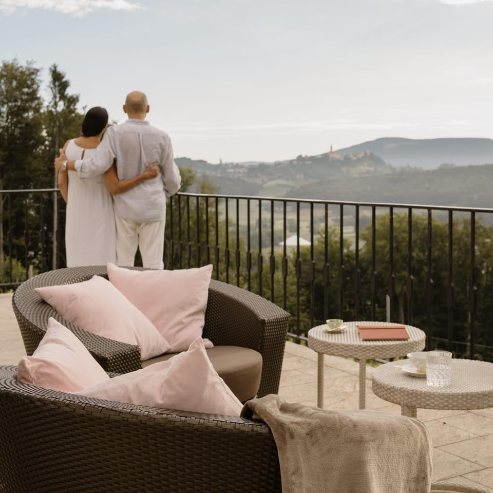Natural landscape, View (from property/room), Balcony/Terrace