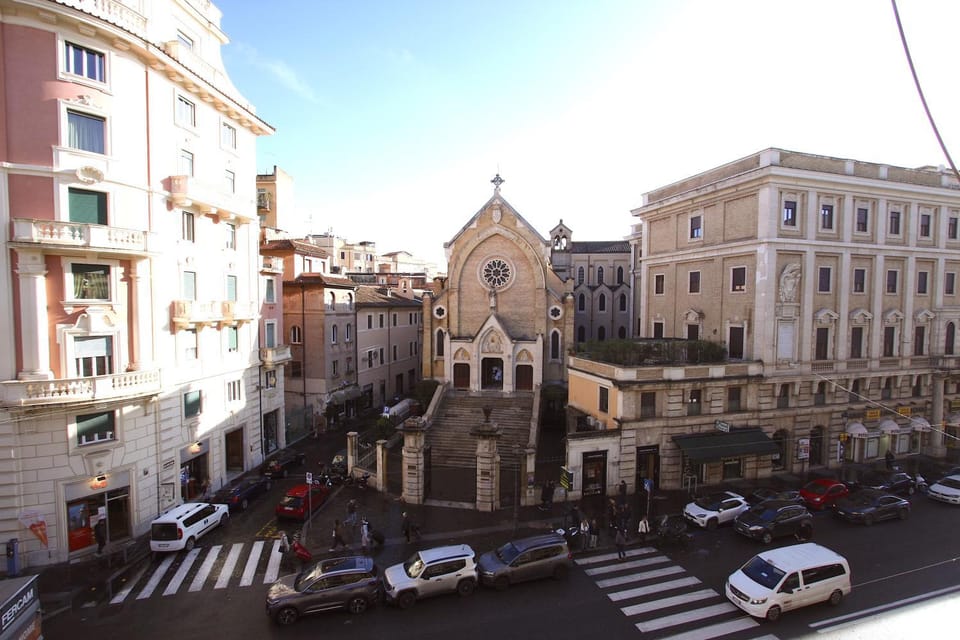 La Finestra sulla Basilica Apartment in Rome
