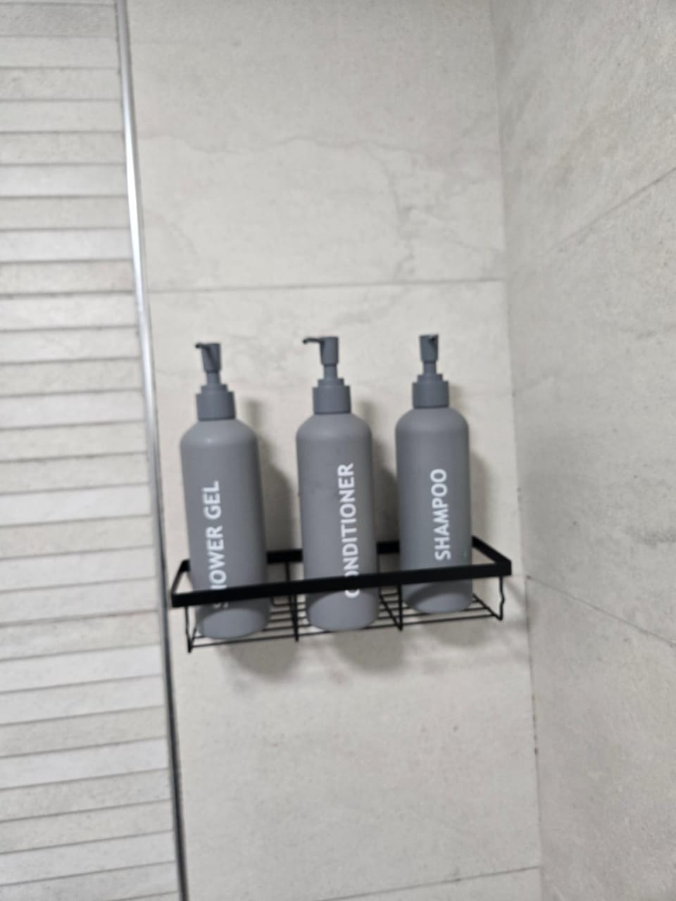 Conyngham Villa, Luxury Detached House, 6 Beds, 4BR,Large garden, Parking - Sleeps 8 Apartment in Northampton