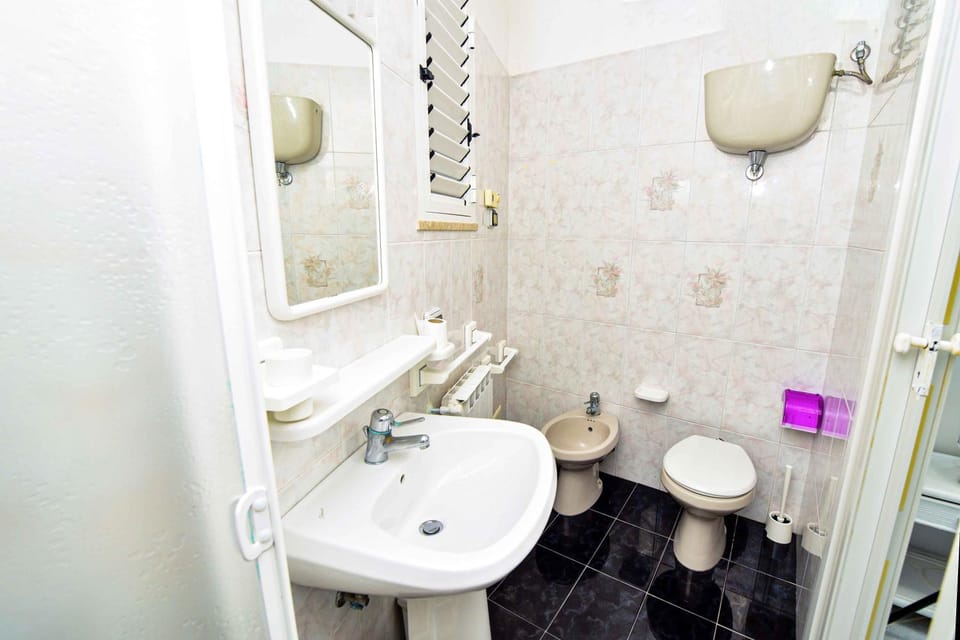 Toilet, Bathroom, bidet