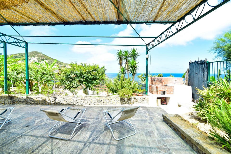 Patio, Natural landscape, Garden, View (from property/room), Balcony/Terrace, Dining area, Garden view, Sea view
