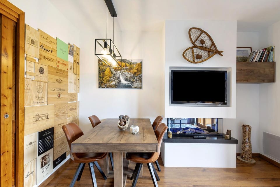 Property building, Living room