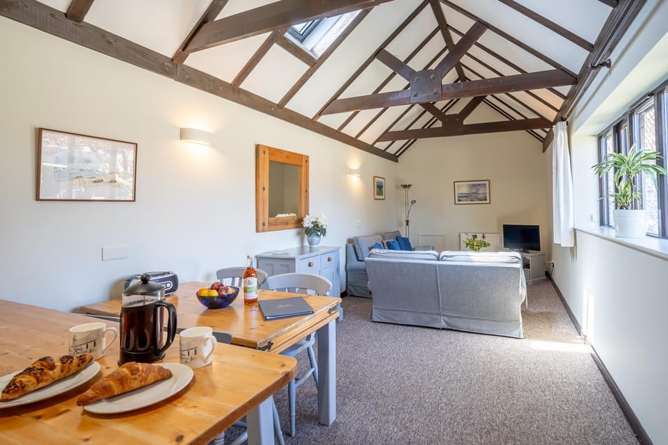 Canute Cottages - Viking Cottage House in Chichester District